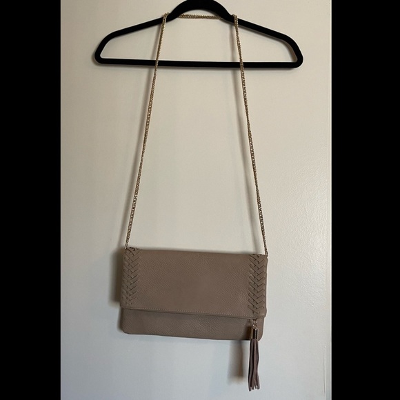 Clutch/crossbody bag I’m good condition. - Picture 8 of 9